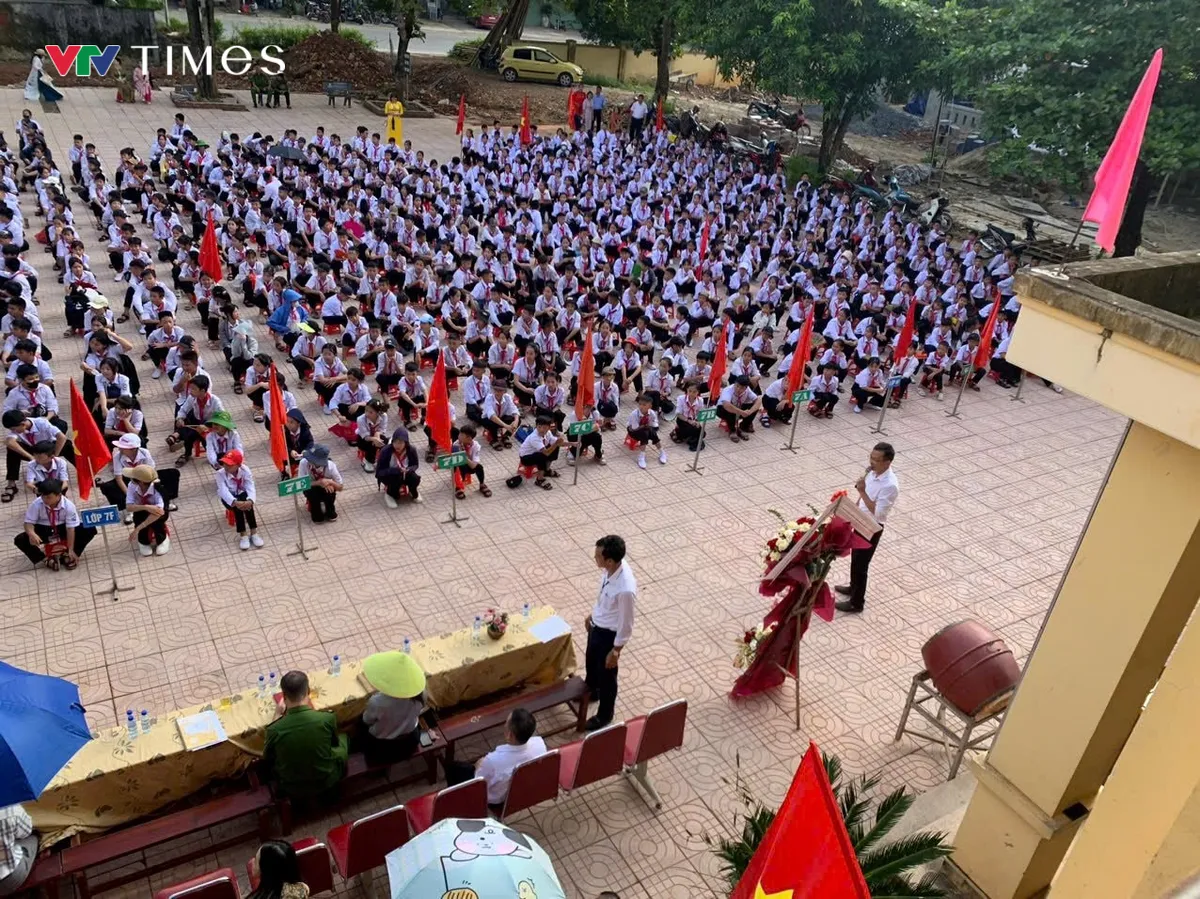 Nghệ An: Nỗi lo thiếu gi&aacute;o vi&ecirc;n trong năm học mới- Ảnh 4.