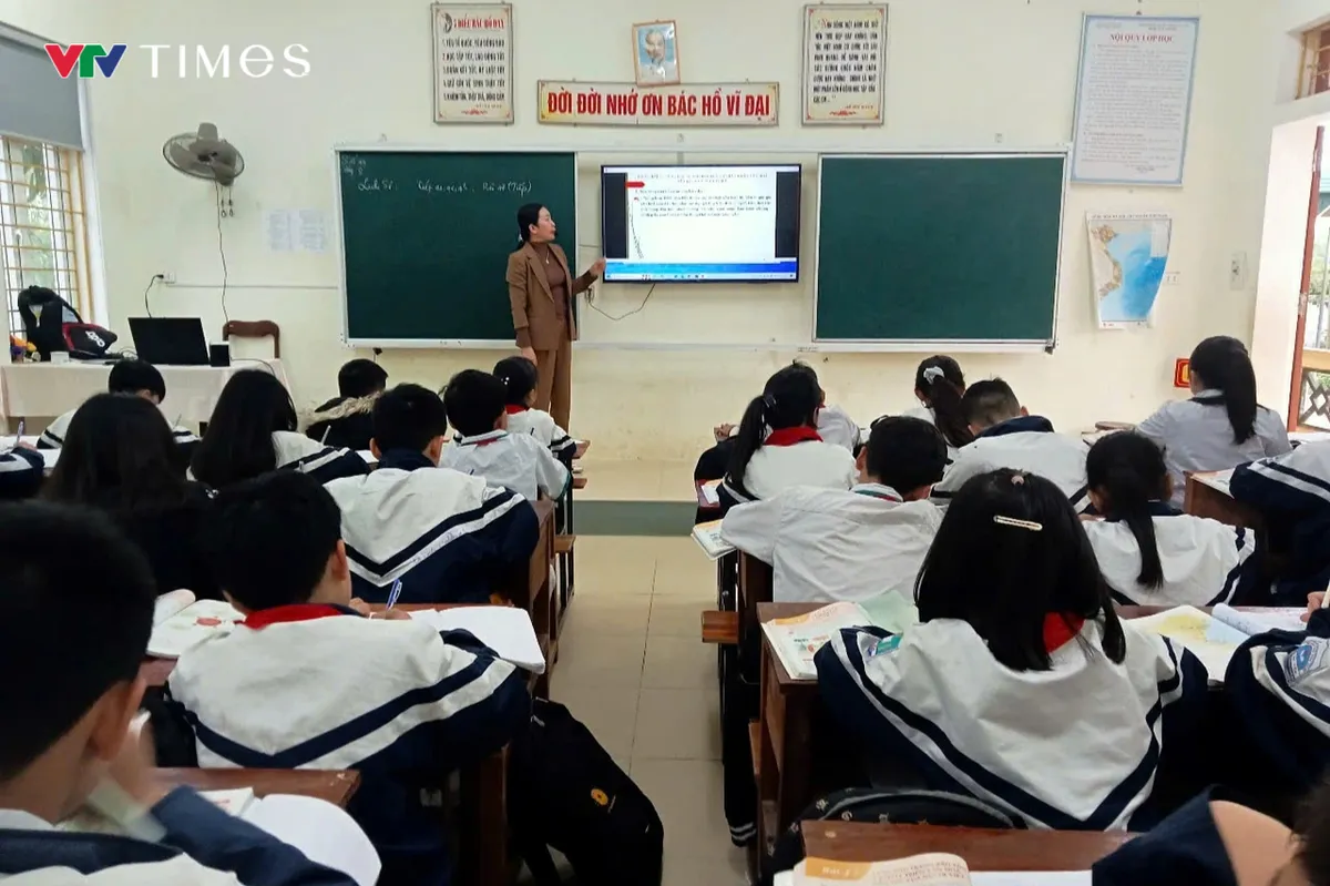 Nghệ An: Nỗi lo thiếu gi&aacute;o vi&ecirc;n trong năm học mới- Ảnh 3.