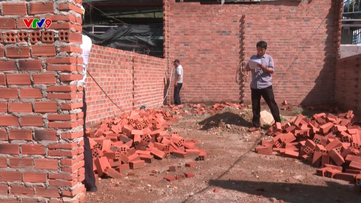 Xử lý xây dựng trái phép - Tăng vai trò chính quyền cơ sở Xử lý xây dựng trái phép - Tăng vai trò chính quyền cơ sở