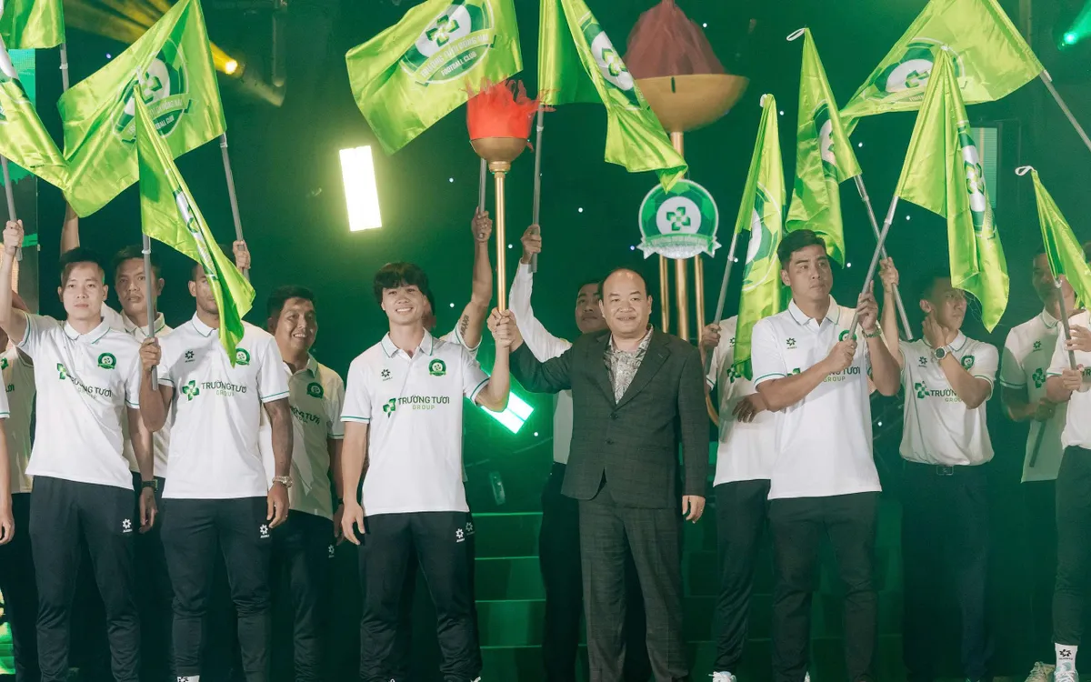 Sau mùa giải trước lỗi hẹn với V.League cũng như từ chối cơ hội thăng hạng một cách bất ngờ, Trường Tươi Đồng Nai quyết tâm sẽ góp mặt ở giải đấu cao cấp nhất Việt Nam trong mùa giải 2026-2027.