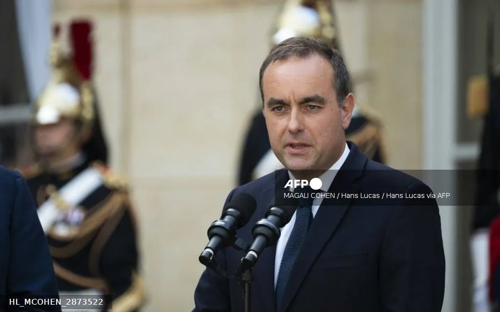 Tân Thủ tướng Pháp Sebastien Lecornu phát biểu tại lễ nhậm chức ngày 10/9/2025 (Ảnh: AFP) Tân Thủ tướng Pháp Sebastien Lecornu phát biểu tại lễ nhậm chức ngày 10/9/2025 (Ảnh: AFP)
