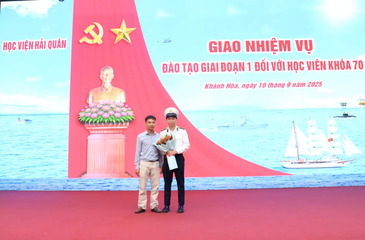 Học viện Hải qu&acirc;n với tinh thần "tất cả v&igrave; sự nghiệp gi&aacute;o dục v&agrave; đ&agrave;o tạo, v&igrave; học vi&ecirc;n th&acirc;n y&ecirc;u"- Ảnh 4.