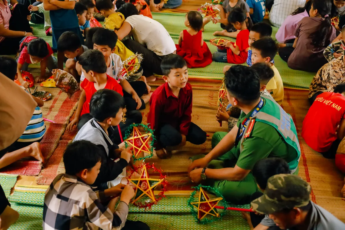 Mùa vàng trên non cao mời gọi bước chân lữ khách - Ảnh 8.