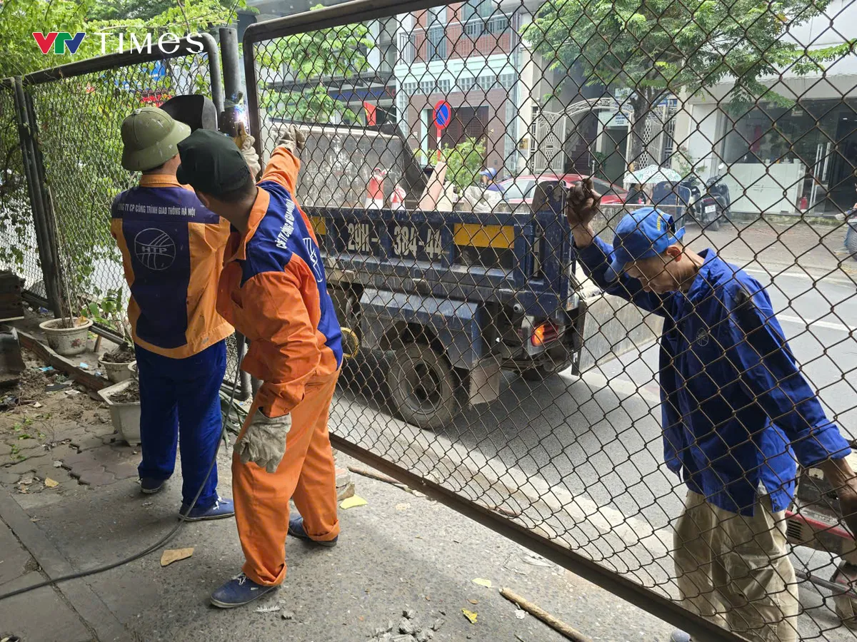 Hà Nội: Nhiều bãi xe dưới gầm cầu cạn ngừng hoạt động - Ảnh 5.