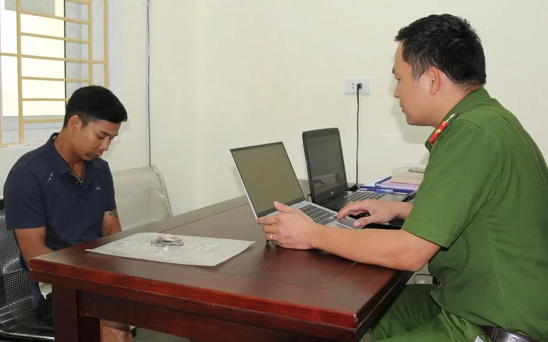 Đối tượng Nguyễn Văn Côi tại Cơ quan Công an. Đối tượng Nguyễn Văn Côi tại Cơ quan Công an.