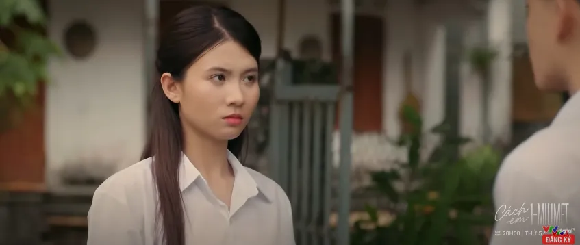 Cách em 1 milimet - Tập 3: Viễn chỉ trích Hân phân biệt đối xử - Ảnh 1.