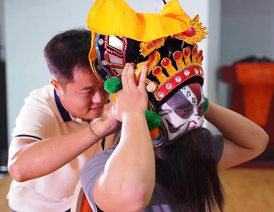  Khi sinh viên Việt lan tỏa nghệ thuật tuồng truyền thống - Ảnh 1.