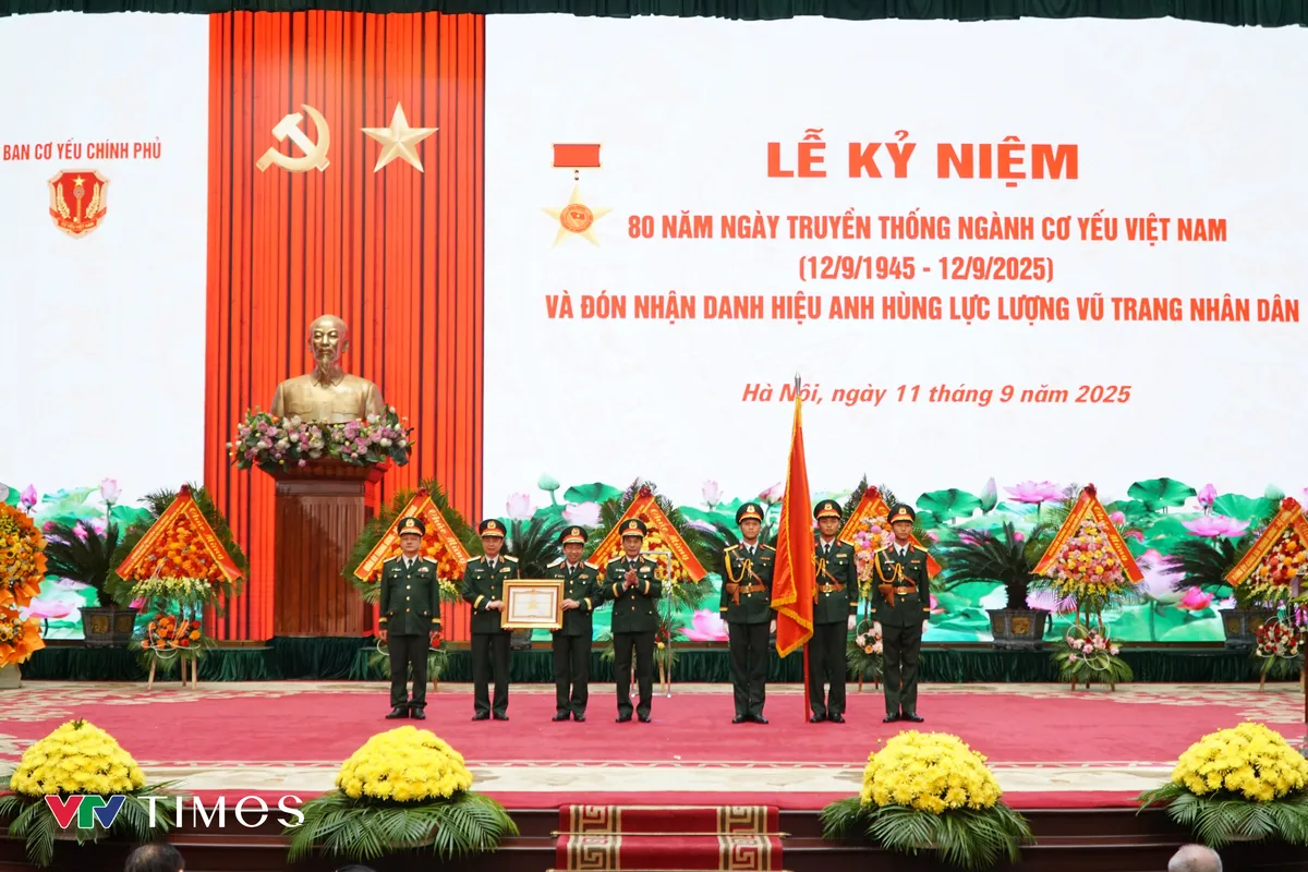 Ngành Cơ yếu Việt Nam tiếp tục phát huy truyền thống "Trung thành, tận tụy, đoàn kết, kỷ luật, sáng tạo" - Ảnh 5.