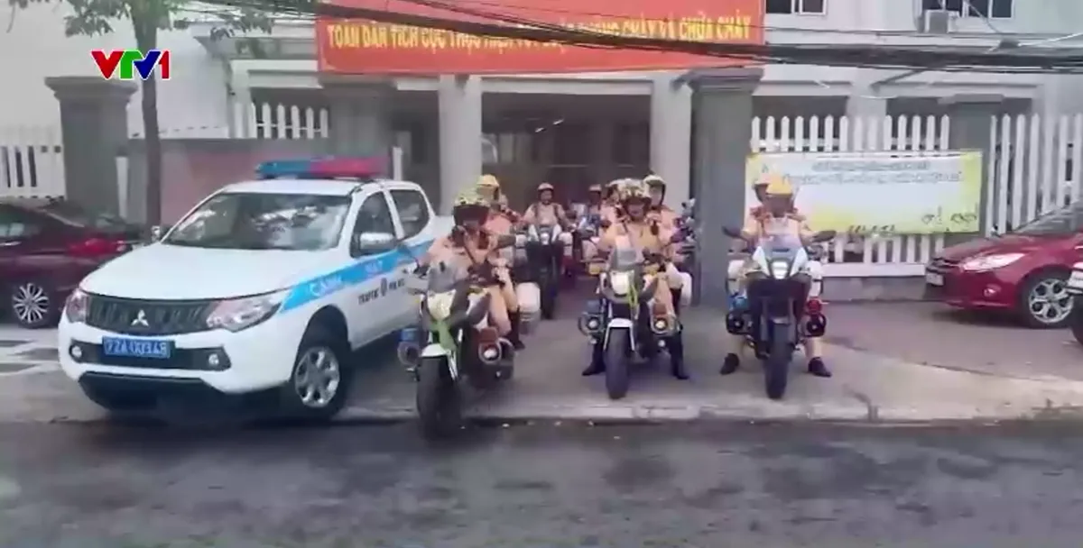 Tăng cường điều tiết giao thông qua cầu Bình Triệu - Ảnh 2.