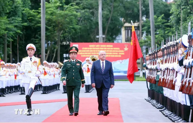 Bộ trưởng Bộ Quốc phòng Thổ Nhĩ Kỳ Yasar Guler thăm chính thức Việt Nam - Ảnh 1.