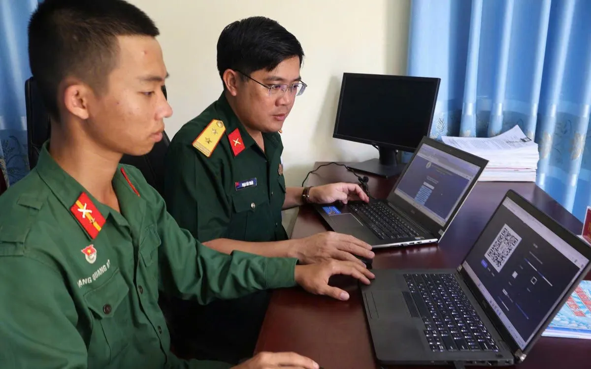 Đẩy mạnh ứng dụng công nghệ số trong quân đội