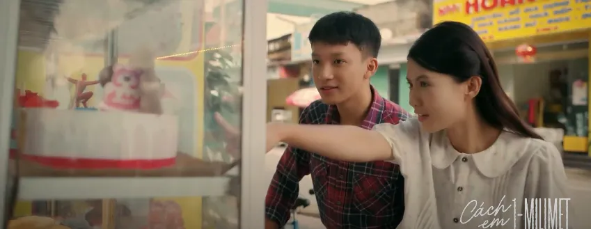 C&aacute;ch em 1 milimet - Tập 4: T&uacute; v&agrave; đ&aacute;m bạn bị ong đốt sưng mặt - Ảnh 1.