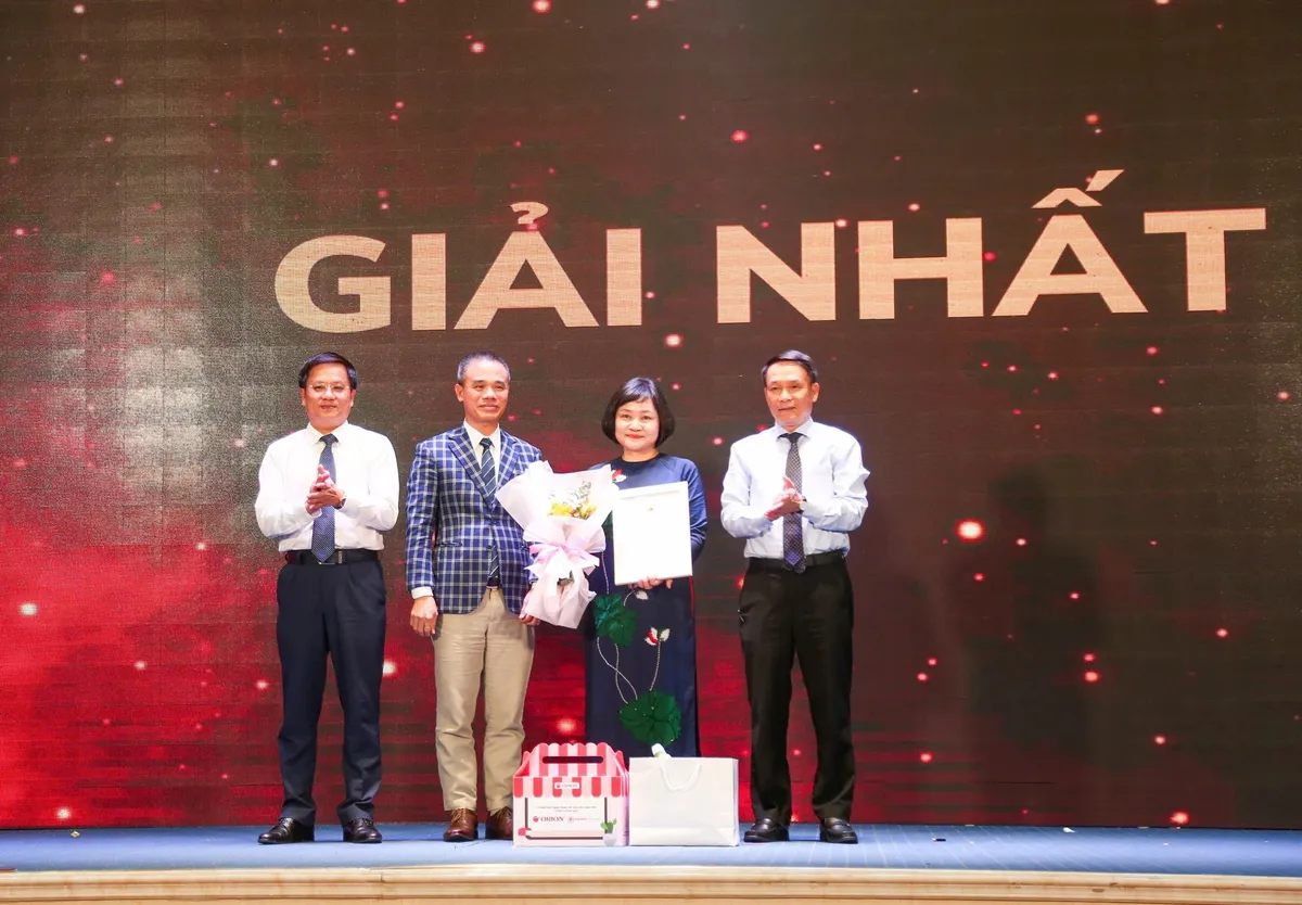 Tôn vinh những câu chuyện “Cha và con gái” - Lan tỏa  giá trị tốt đẹp của gia đình - Ảnh 3. Tôn vinh những câu chuyện “Cha và con gái” - Lan tỏa  giá trị tốt đẹp của gia đình - Ảnh 3.