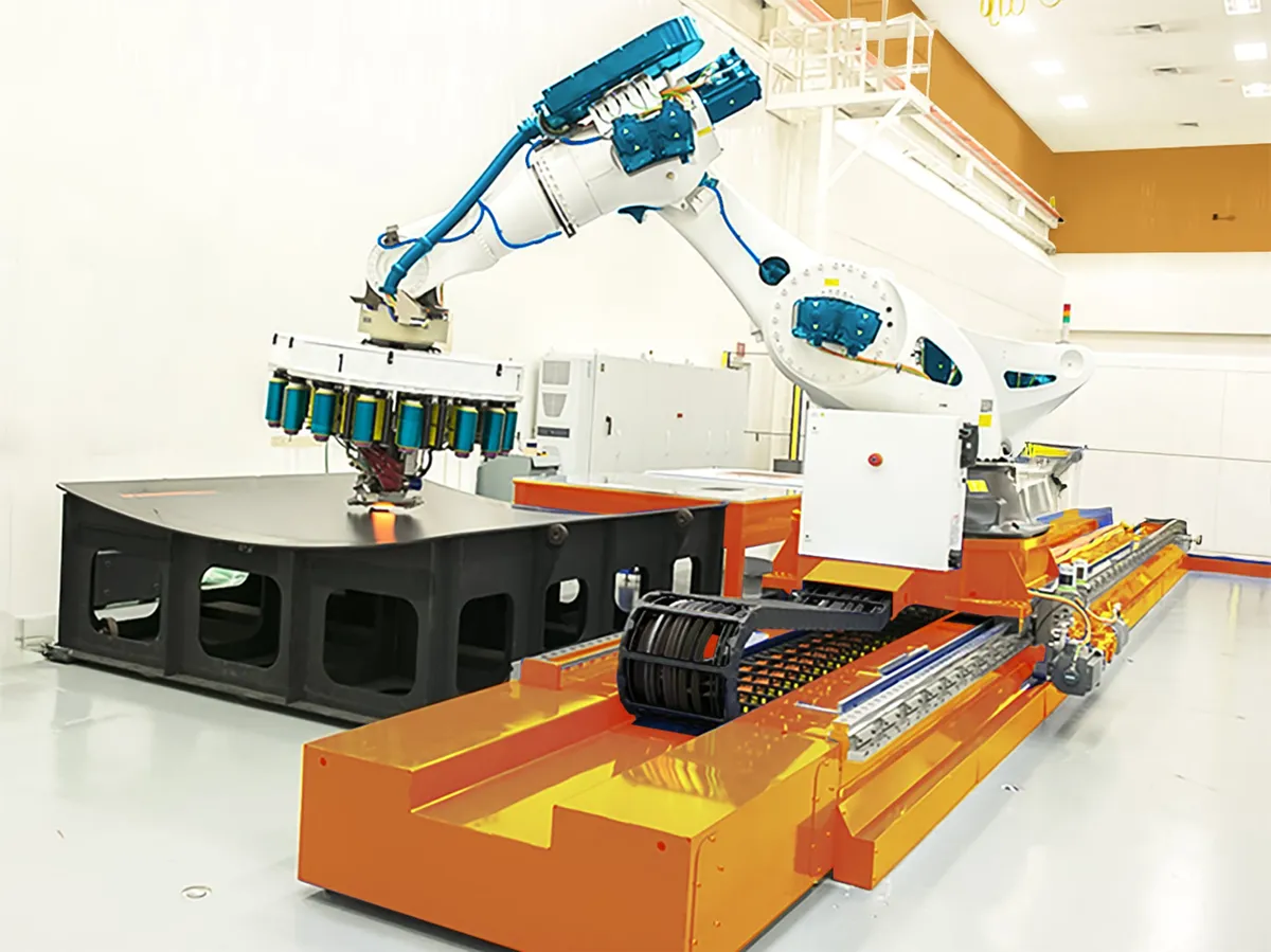 CT UAV: Ngạc nhiên với nhà máy đúc Composite tự tiến hóa - Ảnh 3.