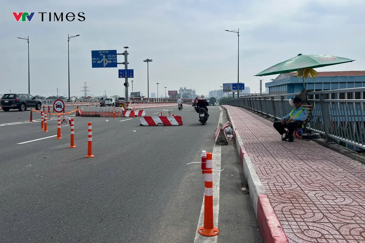 Giao thông khu vực cầu Bình Triệu dần ổn định sau nhiều ngày ùn tắc- Ảnh 3. Giao thông khu vực cầu Bình Triệu dần ổn định sau nhiều ngày ùn tắc- Ảnh 3.