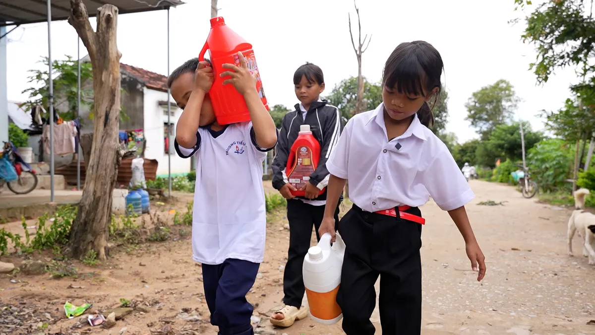 Điểm trường Đồng Tâm: Nơi học sinh gánh nước nuôi dưỡng ước mơ học chữ - Ảnh 3.