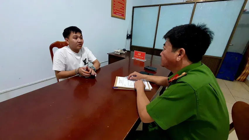 Thợ cắt tóc dùng ly thủy tinh ném bạn nhậu tử vong  - Ảnh 1.