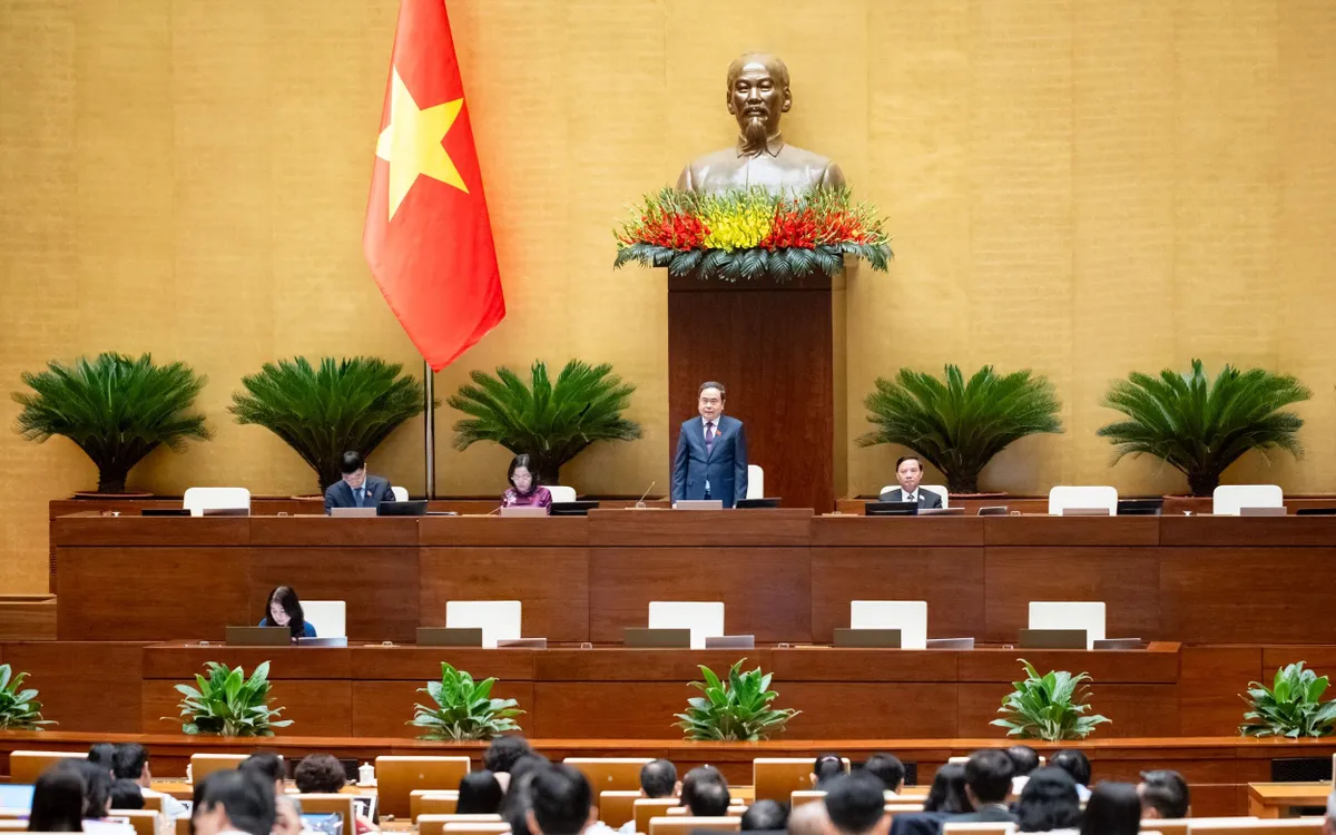 Chủ tịch Quốc hội Trần Thanh Mẫn chủ trì Hội nghị chuyên đề về ứng dụng trí tuệ nhân tạo và chuyển đổi số phục vụ hoạt động của Quốc hội. Ảnh: Phạm Thắng Chủ tịch Quốc hội Trần Thanh Mẫn chủ trì Hội nghị chuyên đề về ứng dụng trí tuệ nhân tạo và chuyển đổi số phục vụ hoạt động của Quốc hội. Ảnh: Phạm Thắng