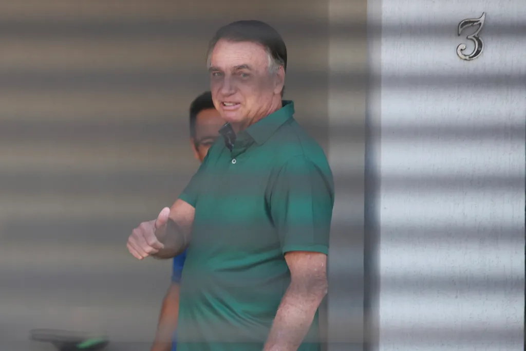Cựu Tổng thống Brazil Jair Bolsonaro bị kết án 27 năm tù vì âm mưu đảo chính- Ảnh 1. Cựu Tổng thống Brazil Jair Bolsonaro bị kết án 27 năm tù vì âm mưu đảo chính- Ảnh 1.