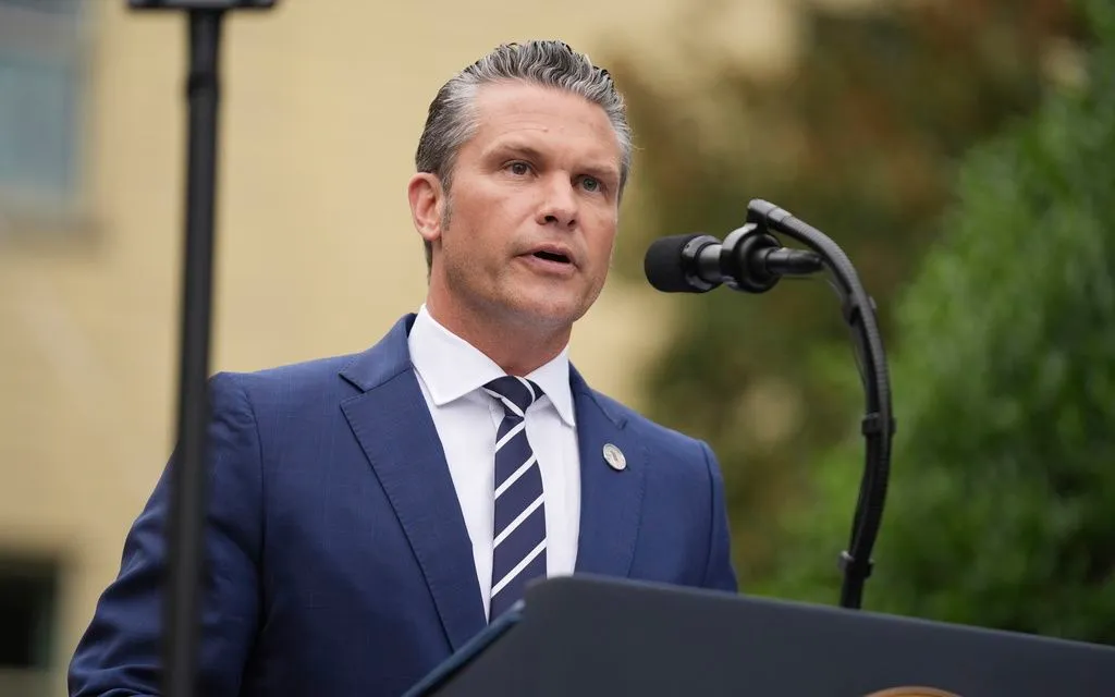 Bộ trưởng Quốc phòng Mỹ Pete Hegseth (Ảnh: AP)
