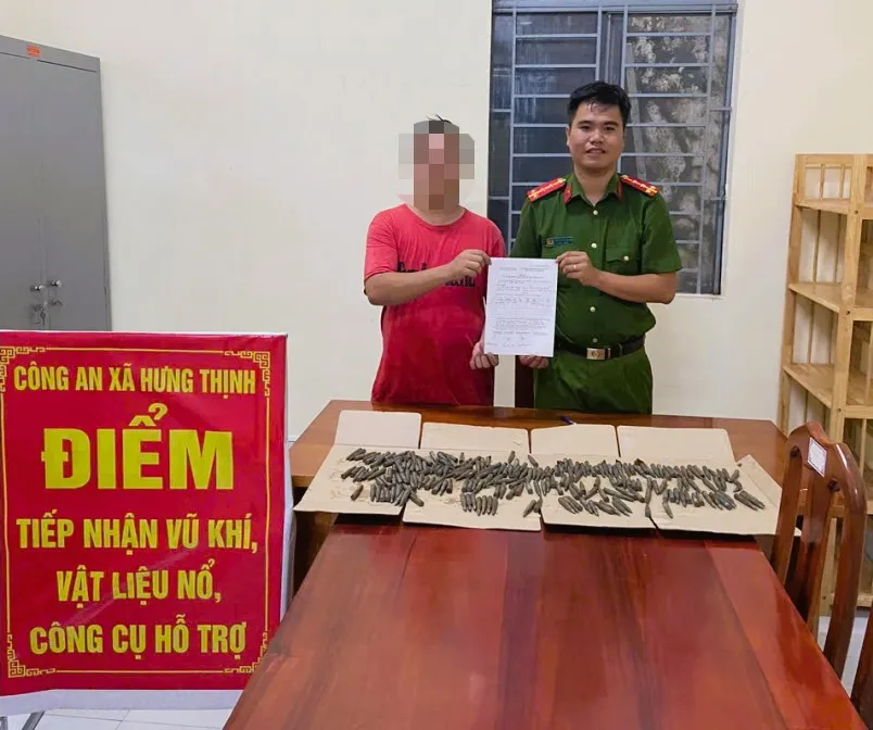 Công an Đồng Nai triển khai nhiều mô hình thu hồi vũ khí, vật liệu nổ- Ảnh 7.