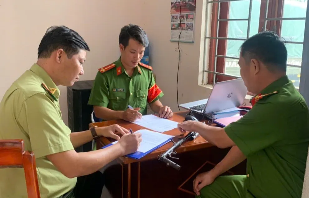 Công an Đồng Nai triển khai nhiều mô hình thu hồi vũ khí, vật liệu nổ- Ảnh 9.