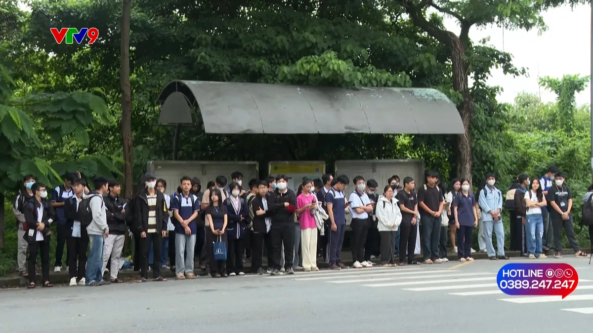 Alo V9 (13/9/2025): Thiếu xe buýt, sinh viên gặp Alo V9 (13/9/2025): Thiếu xe buýt, sinh viên gặp