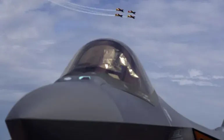 Romania cho biết các phi công F-16 đã gần như bắn hạ được máy bay không người lái khi nó bay rất thấp trước khi rời không phận quốc gia hướng về Ukraine hôm 13/9/2025 (Ảnh: EPA)