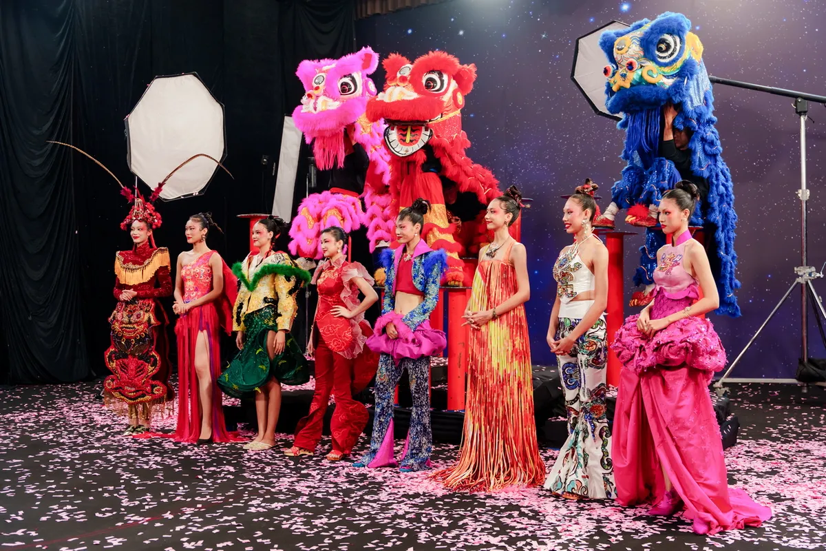 Vietnam's Next Top Model đón Trung thu, "hoa hậu" Mỹ Ngân lần đầu chiến thắng - Ảnh 1.