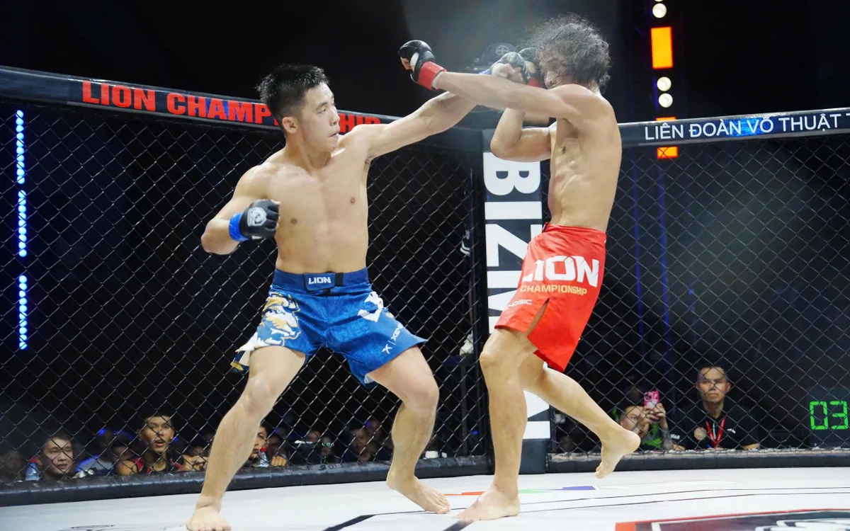 Trương Cao Minh Ph&aacute;t hạ gục nh&agrave; v&ocirc; địch Kickboxing Ireland tại LION Championship 26- Ảnh 1.