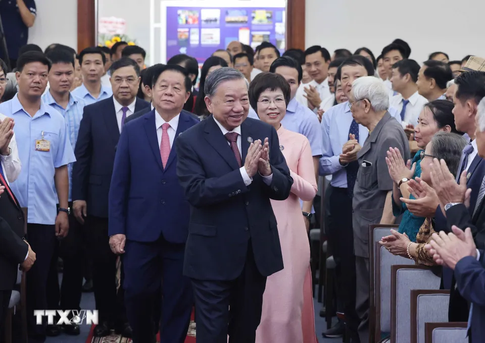 Tổng Bí thư: TTXVN tiếp tục khẳng định vai trò là cơ quan thông tin chiến lược, tin cậy của Đảng và Nhà nước - Ảnh 4.