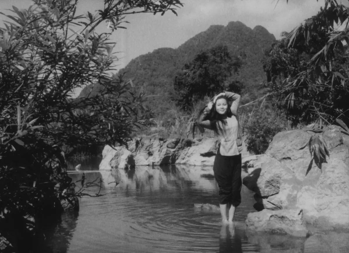 NSND Ngọc Lan bồi hồi nhớ vai diễn khó quên trong 'Lửa trung tuyến' tại Cine7 - Ảnh 7.