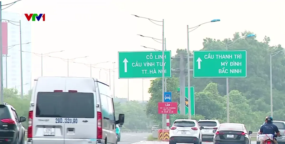 Cần hướng dẫn mới khi thay thế biển chỉ dẫn đường - Ảnh 1.
