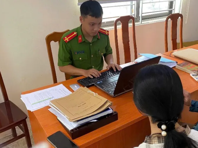 Giả danh công an, lừa nữ sinh tự nhốt mình để tống tiền 150 triệu đồng - Ảnh 1.