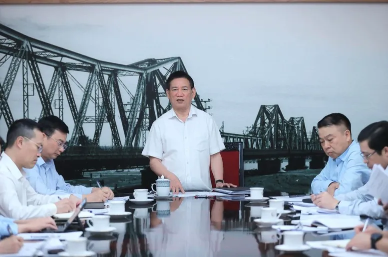Phó Thủ tướng: Mở ngay trang thông tin điện tử về giá vàng để minh bạch giá - Ảnh 1.