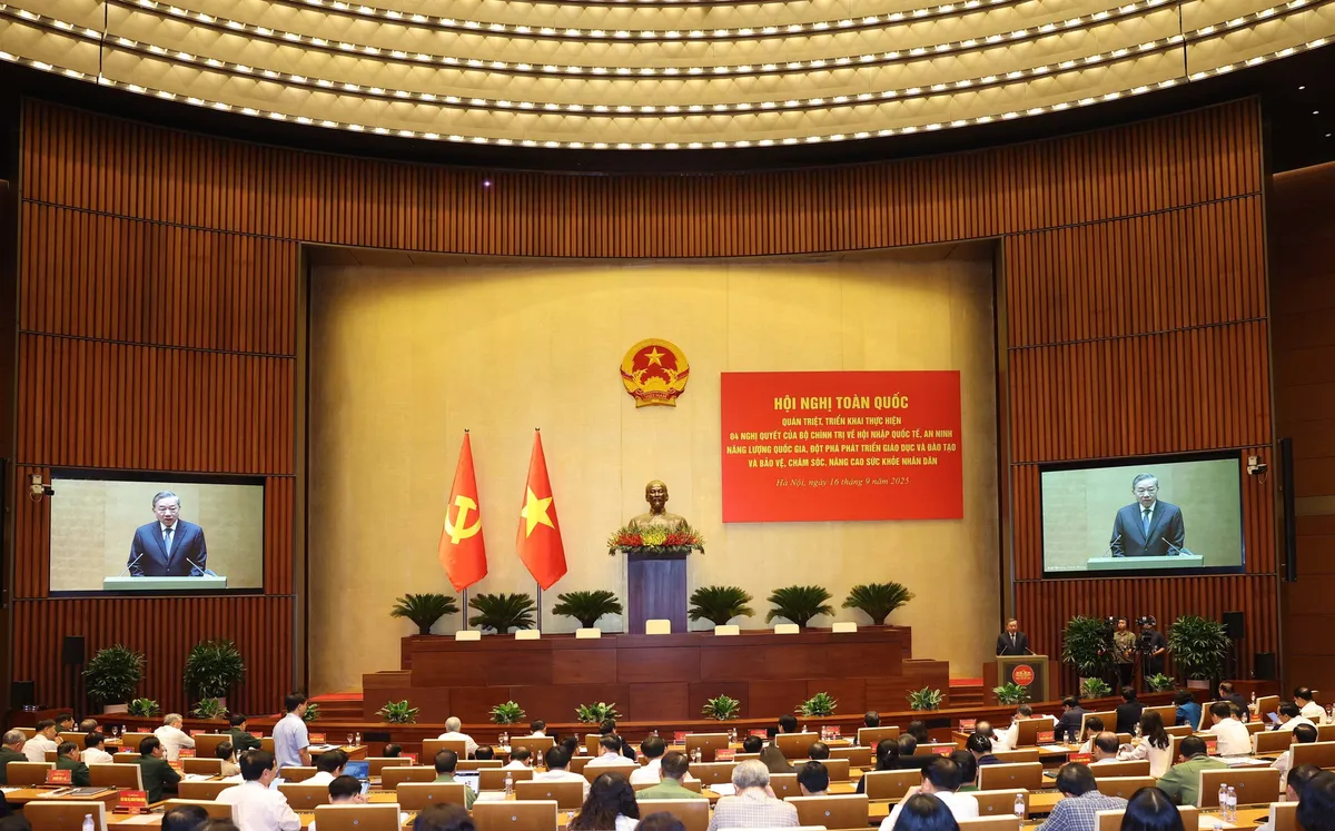 Phát biểu của Tổng Bí thư Tô Lâm tại Hội nghị quán triệt 4 Nghị quyết của Bộ Chính trị - Ảnh 1.