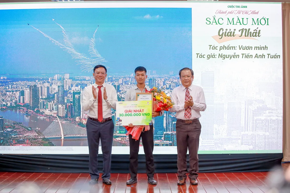 Những sắc màu mới của TP Hồ Chí Minh trong loạt ảnh đoạt giải- Ảnh 1.