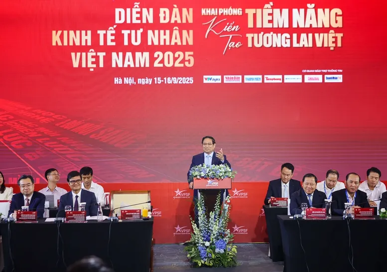 Đảng, Nhà nước luôn sát cánh cùng cộng đồng doanh nghiệp - Ảnh 1.