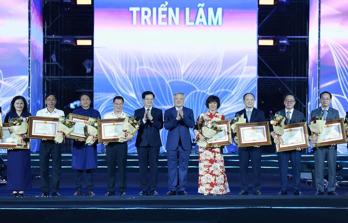 Đài THVN nhận giải thưởng "Không gian trưng bày tiêu biểu” tại Triển lãm thành tựu đất nước - Ảnh 3.