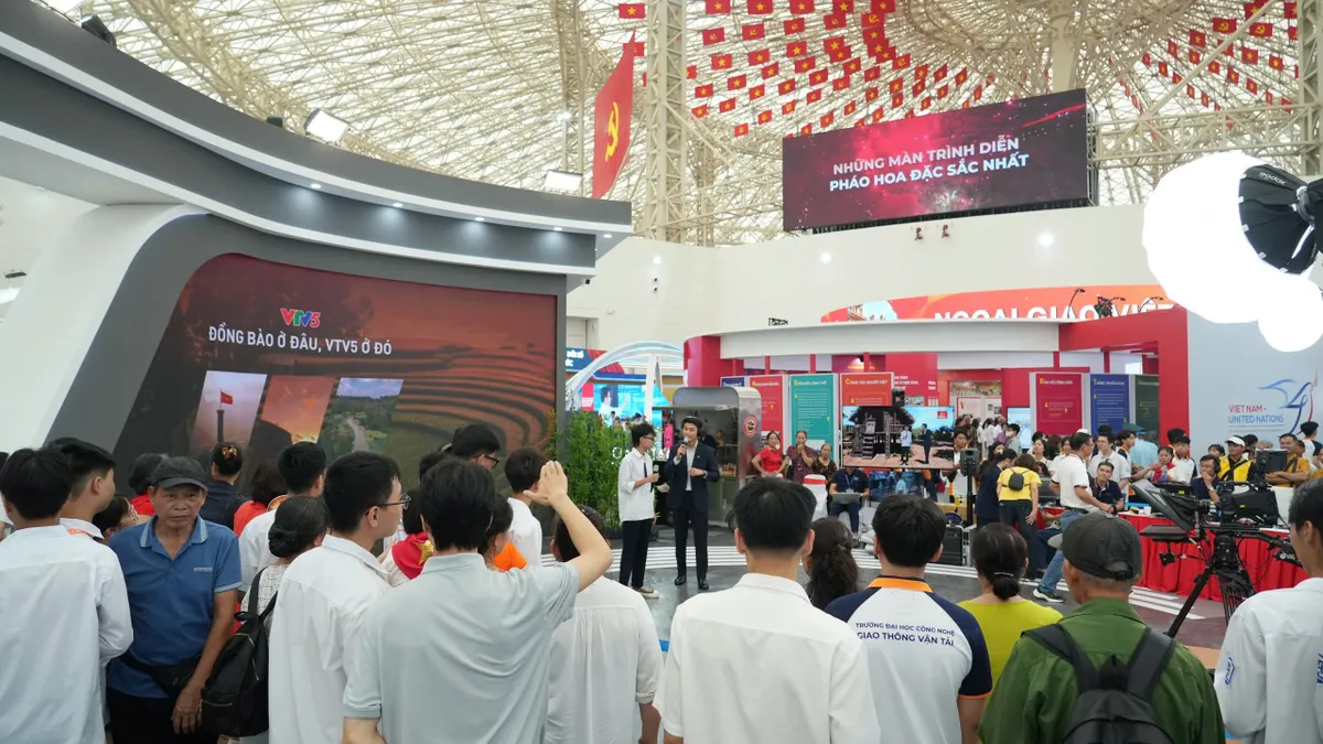 Đài THVN nhận giải thưởng "Không gian trưng bày tiêu biểu” tại Triển lãm thành tựu đất nước - Ảnh 15.