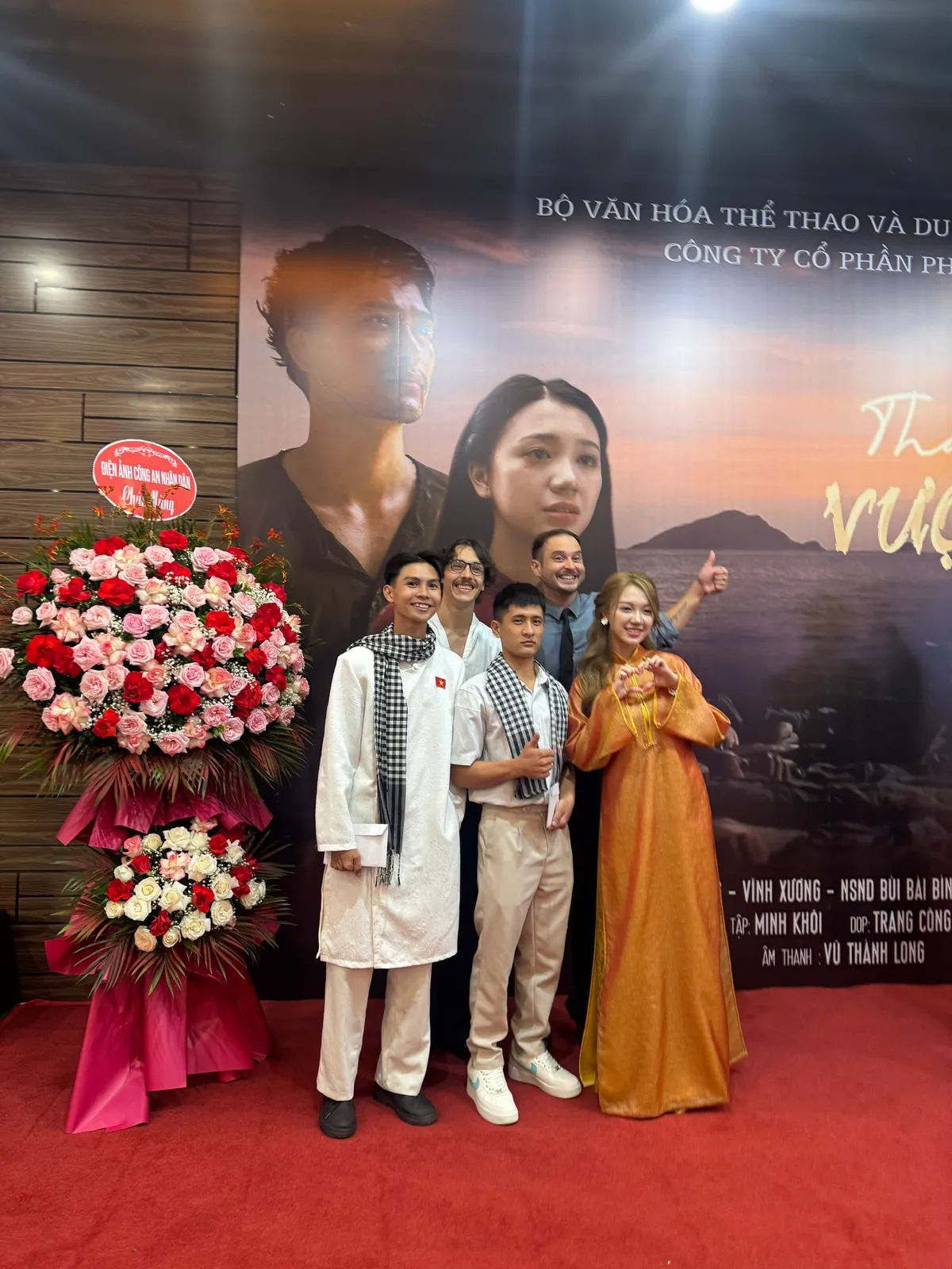 Phim đặt hàng "Thanh âm vượt đại dương" ra mắt: Nỗi đau ám ảnh chốn ngục tù Côn Đảo - Ảnh 2.