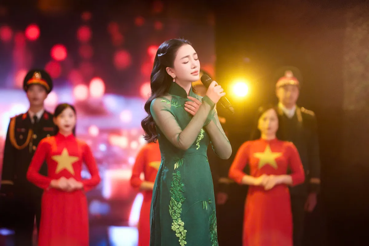 Phạm Thu Hà : Tôi ở lại “khu vườn” của riêng mình  - Ảnh 1.