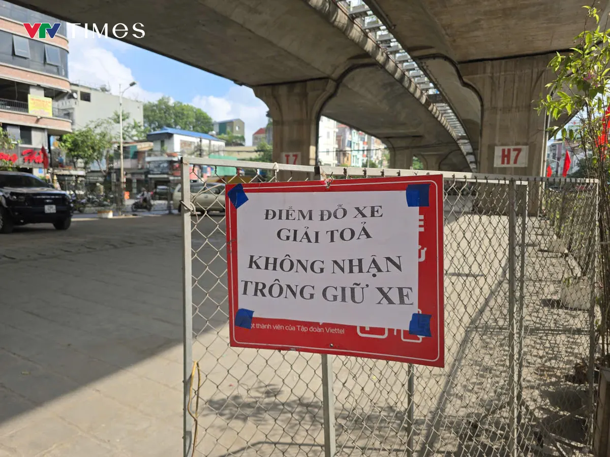 H&agrave; Nội: C&aacute;c b&atilde;i xe gầm cầu Vĩnh Tuy ch&iacute;nh thức ngừng hoạt động - Ảnh 5.