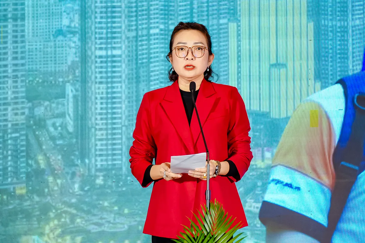 TP Hồ Chí Minh chuẩn hóa hình ảnh hướng dẫn viên du lịch- Ảnh 1.