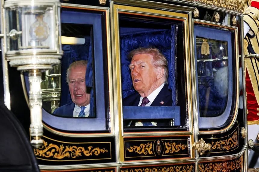 Nghi thức long trọng "chưa từng có" Hoàng gia Anh chào đón Tổng thống Trump - Ảnh 2.