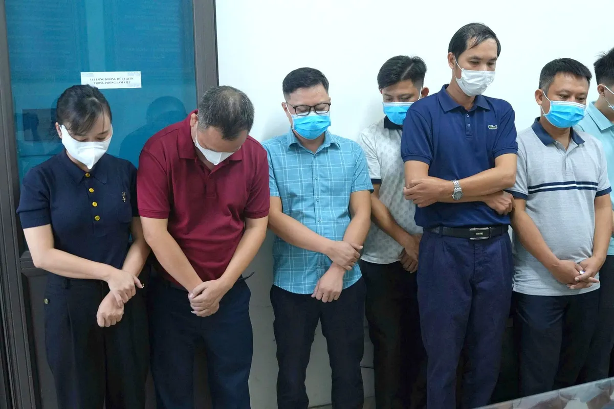 Nghệ An: Khởi tố 34 đối tượng lập khống hồ sơ và vi phạm quy định về đấu thầu - Ảnh 2.