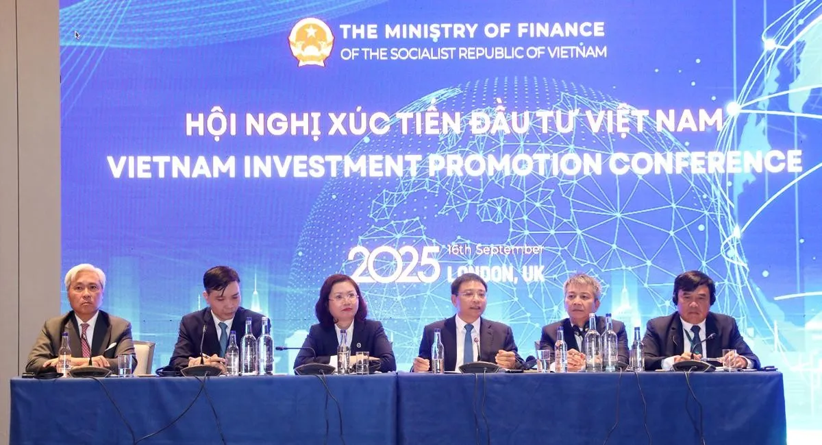 Tầm nh&igrave;n kinh tế số Việt Nam tại Diễn đ&agrave;n x&uacute;c tiến đầu tư Việt - Anh - Ảnh 1.