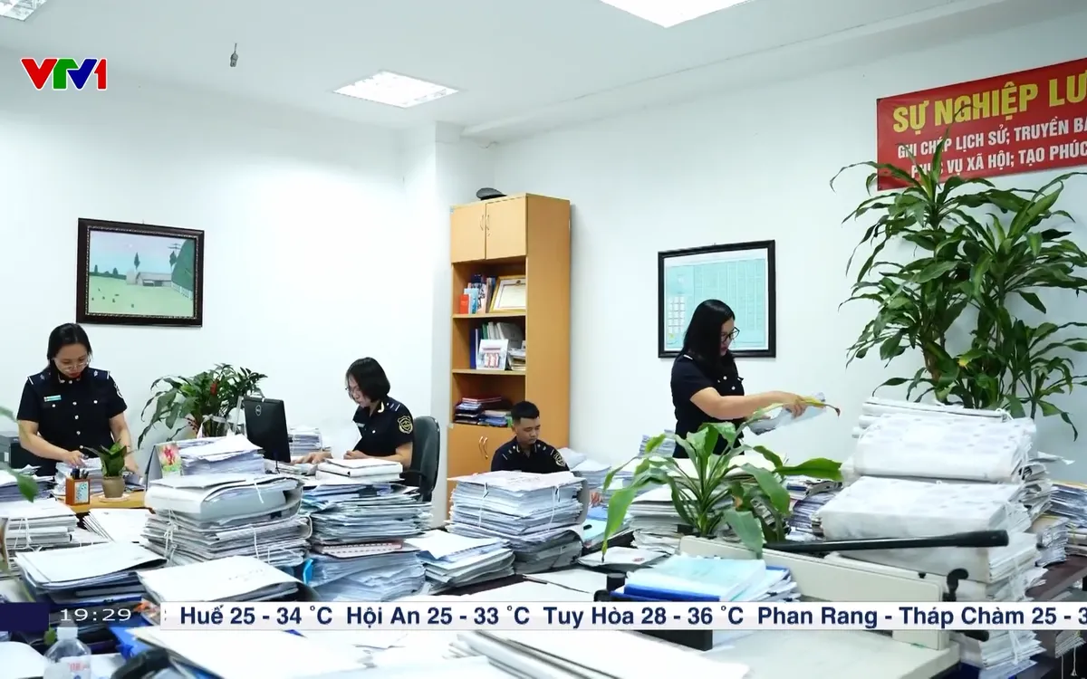 Ngành hải quan đẩy mạnh thu ngân sách  Ngành hải quan đẩy mạnh thu ngân sách