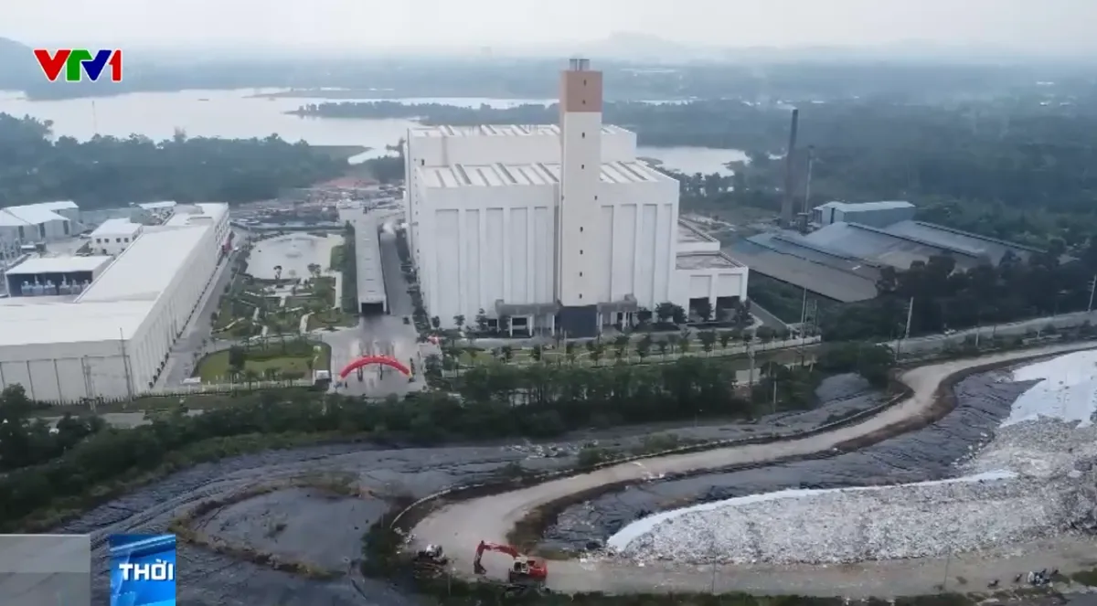 Hà Nội vận hành nhà máy điện rác công suất 2.250 tấn/ngày - Ảnh 1.