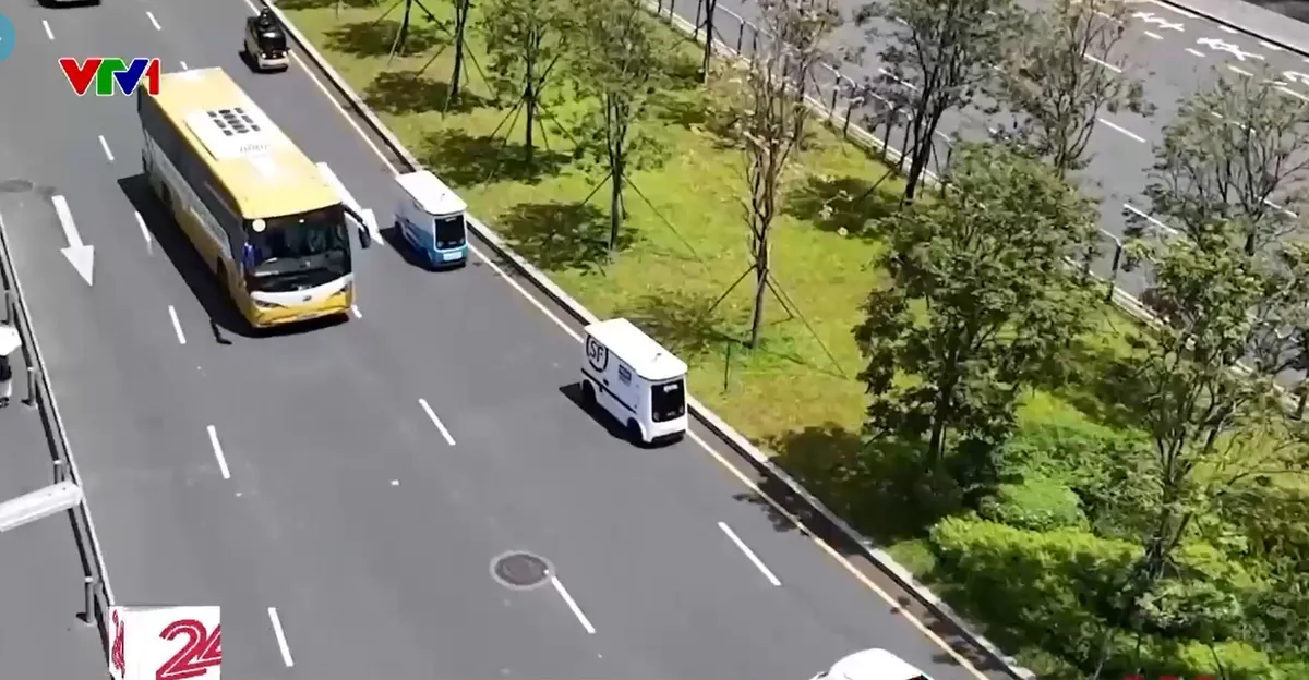 Nhu cầu vận tải gia tăng, xe tự hành lên ngôi ở Trung Quốc - Ảnh 1.